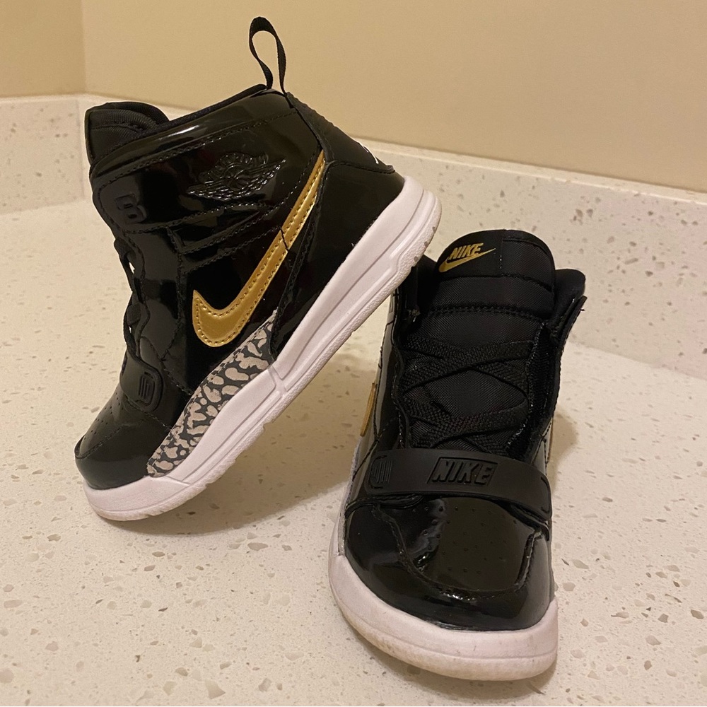 Jordan Legacy 312 Sneakers